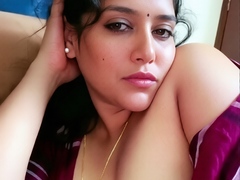 beautiful-indian-boobs-show-on-call
