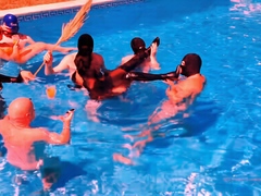 HAPPENINGNOW RELAXING BY THE POOL. ABSOLUTE MATRIARCHY