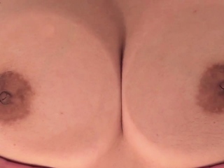 Dirty asian damsel Anne pours water on her t shirt, gets