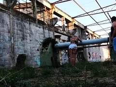 Blonde amateur girl outdoor action with cumshot