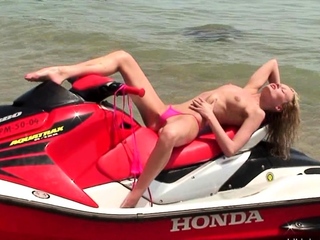 Blond babe outdoor anal sex