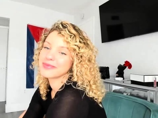 Beautiful Fit Camgirl