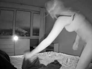 Voyeur amateur mature couple fucking