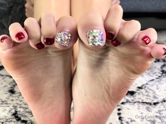 close-up-amateur-masturbating-solo