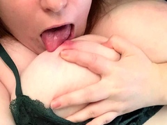 Big boobs milf masturbates with her dildo