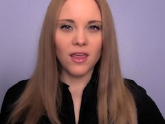 amateur blonde solo webcam