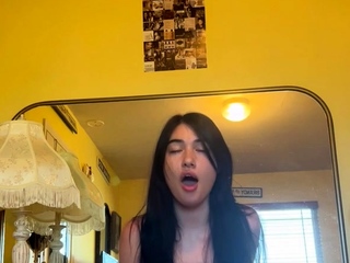 Sexy hottie Anetta Keys enjoys a solo toy masturbation